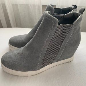 Wedge Sneakers. Steve Madden Size 9.